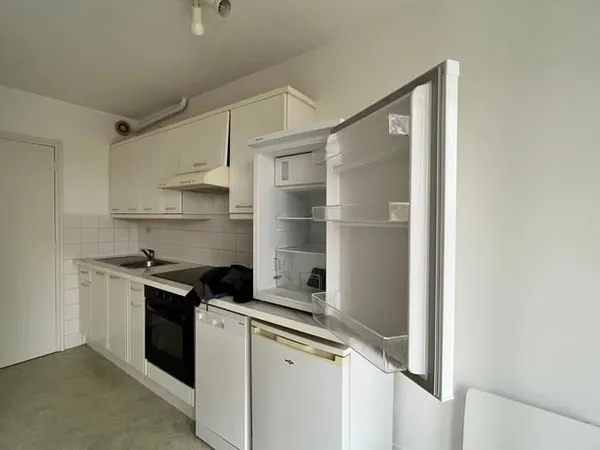 Studio 1 pièce 28 m² 