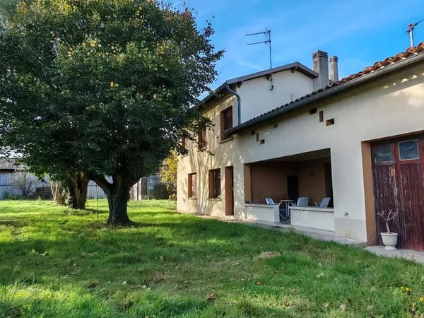 Maison 6 pièces 145 m² 