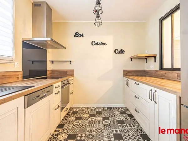 Appartement 3 pièces 77 m² 