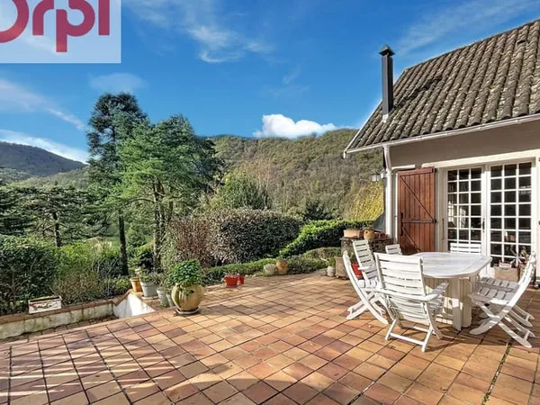 Maison 8 pièces 262 m² 