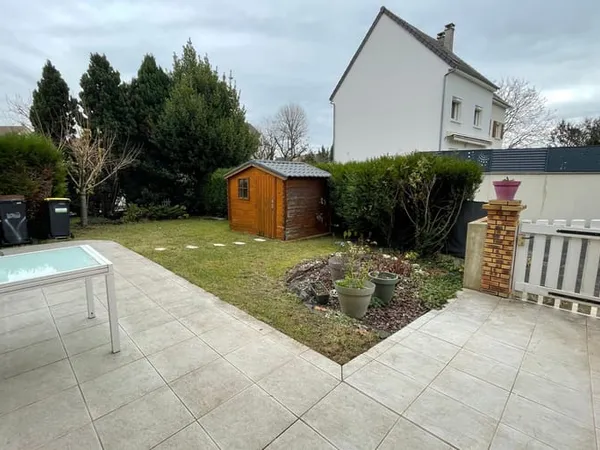 Maison 2 pièces 90 m² 