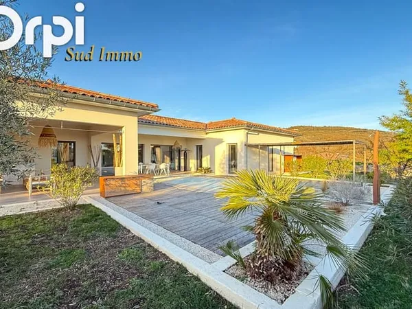 Maison 4 pièces 145 m² 