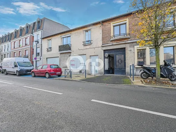 Local d'activité 113 m² 