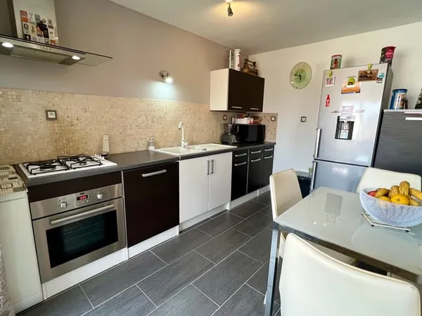 Appartement 4 pièces 83 m² 