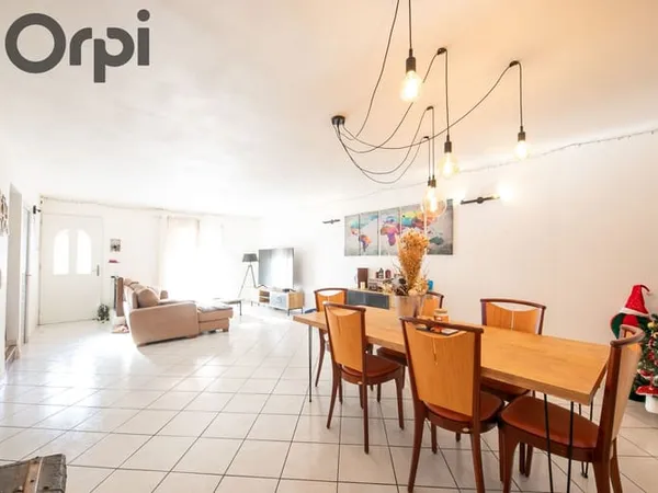 Maison 4 pièces 135 m² 