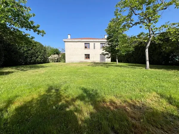 Maison 7 pièces 161 m² 