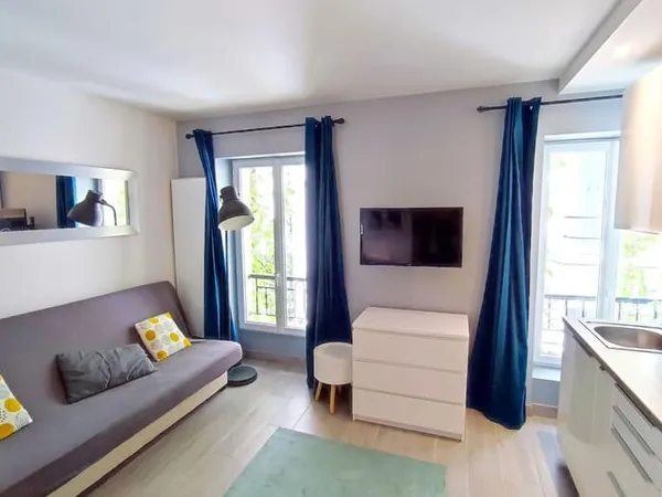 Studio 2 pièces 18 m² 