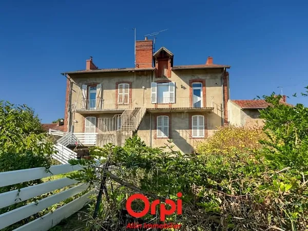 Appartement 4 pièces 82 m² 