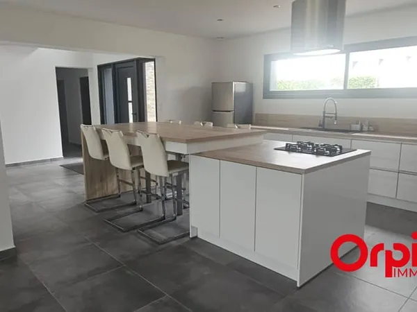 Maison 2 pièces 264 m² 
