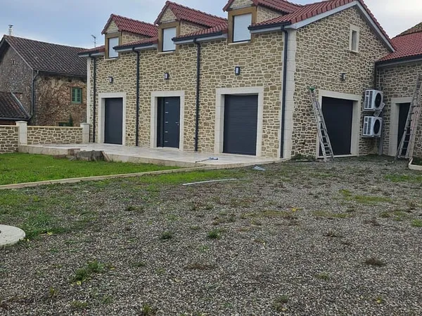 Maison 7 pièces 176 m² 