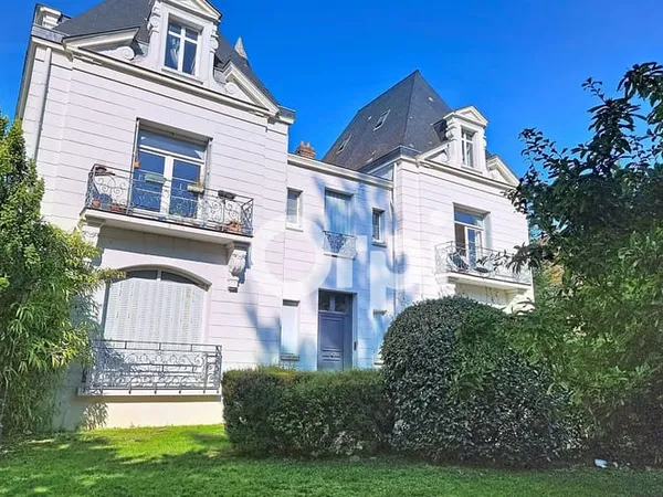 Appartement 4 pièces 108 m² 