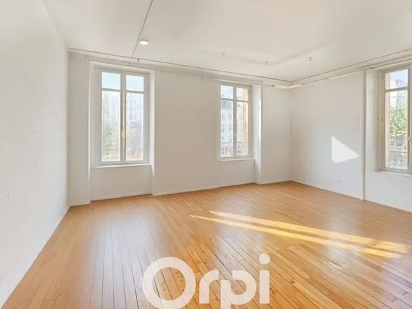 Appartement 4 pièces 127 m² 