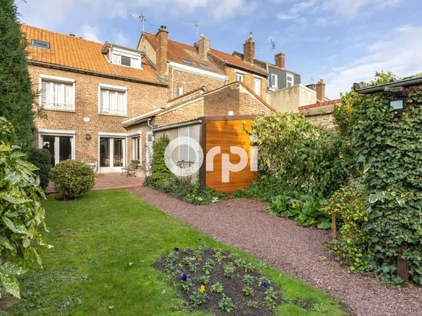 Maison 6 pièces 145 m² 