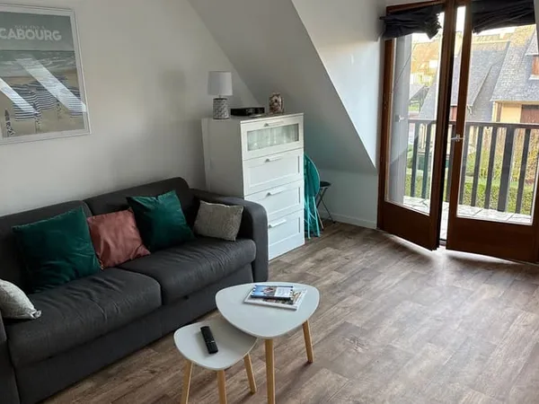 Studio 1 pièce 25 m² 
