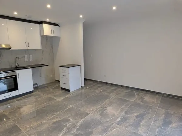 Appartement 1 pièce 79 m² 