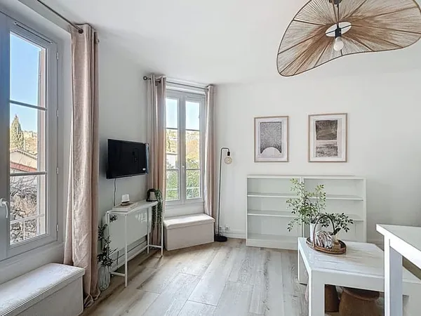 Studio 1 pièce 21 m² 