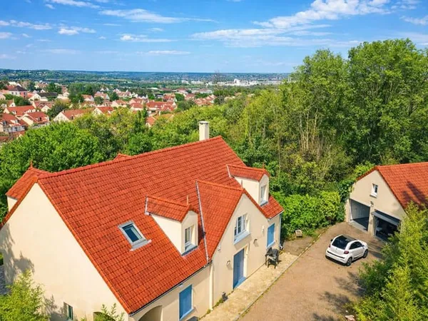 Maison 6 pièces 216 m² 