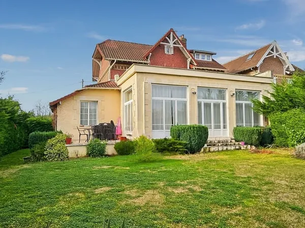 Maison 4 pièces 199 m² 