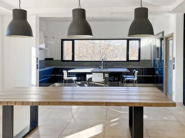 Maison 7 pièces 281 m² 