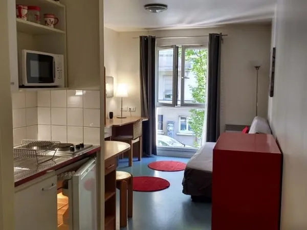 Studio 1 pièce 18 m² 