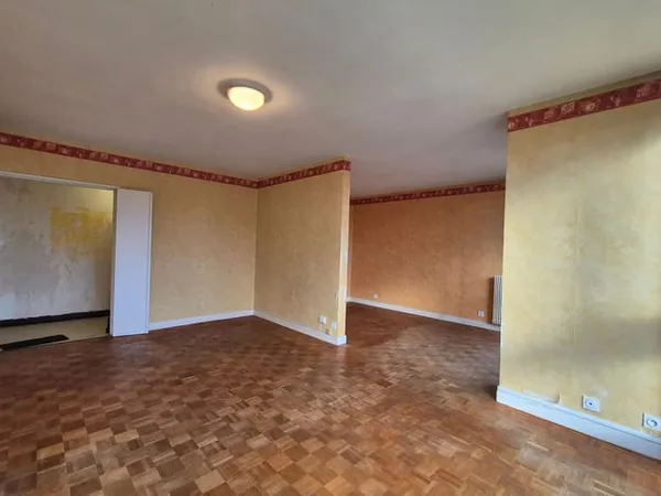 Appartement 4 pièces 82 m² 