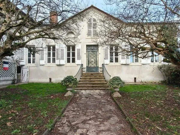 Maison 6 pièces 191 m² 