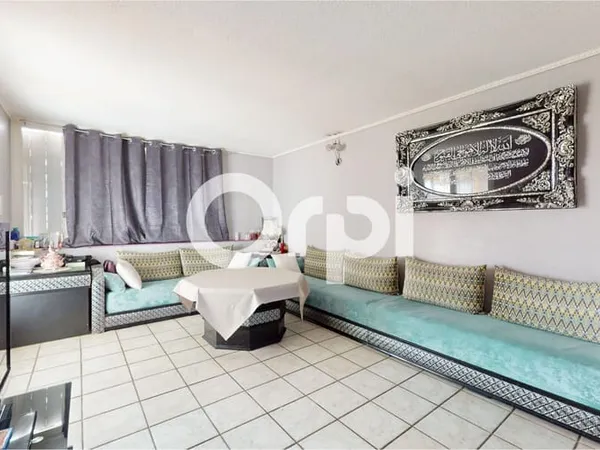 Appartement 4 pièces 82 m² 
