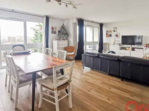 Appartement 5 pièces 93 m² 