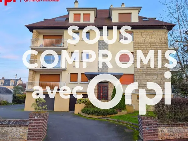 Studio 1 pièce 33 m² 