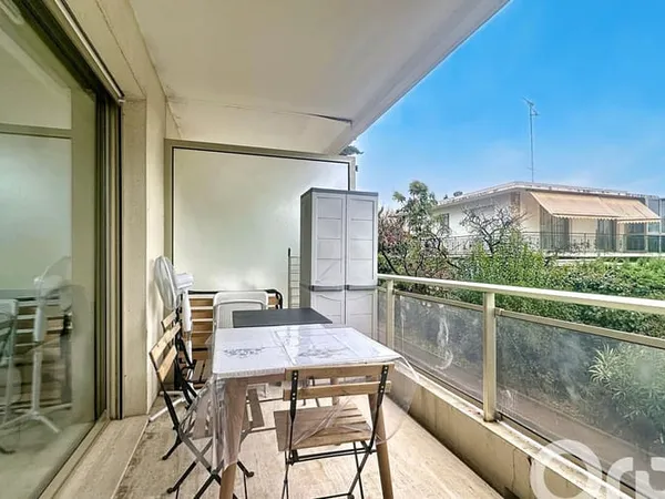 Studio 2 pièces 26 m² 