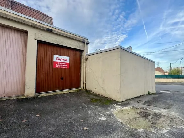Parking/Garage 