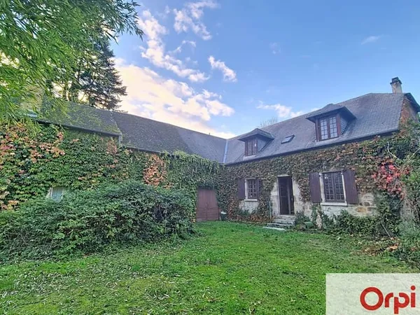 Maison 8 pièces 251 m² 