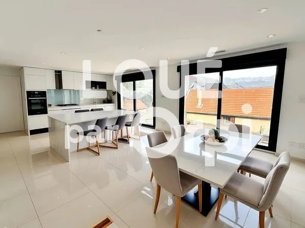 Appartement 3 pièces 108 m² 