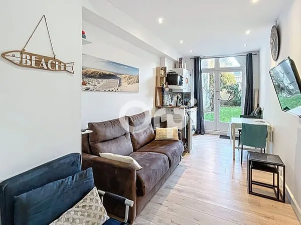 Studio 1 pièce 20 m² 
