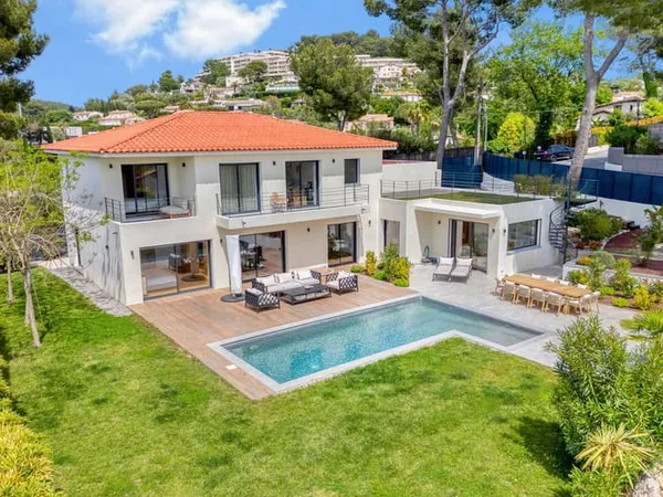 Maison 5 pièces 227 m² 