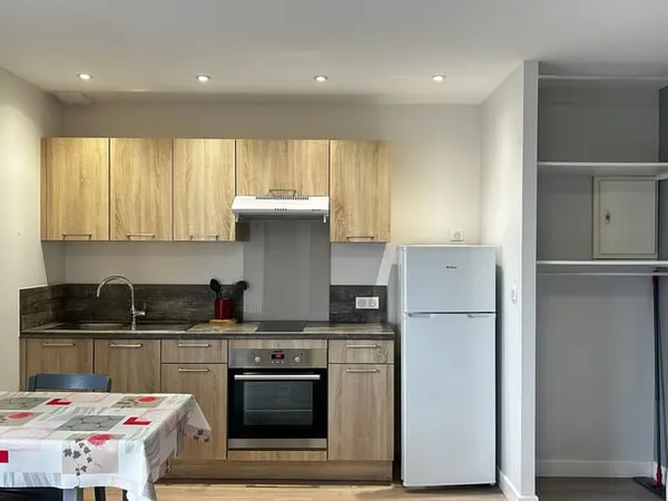 Studio 1 pièce 21 m² 
