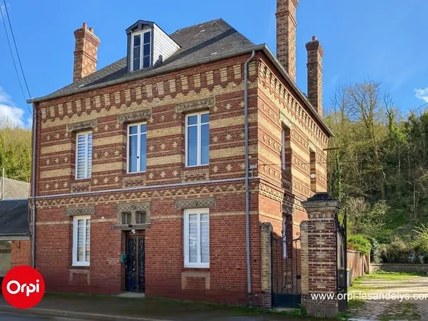 Maison 8 pièces 193 m² 