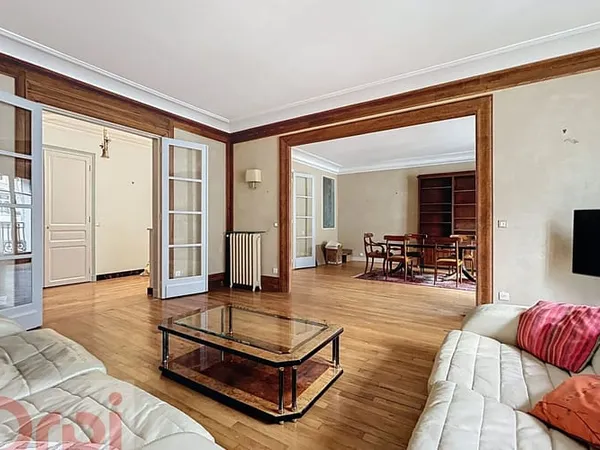 Appartement 4 pièces 153 m² 