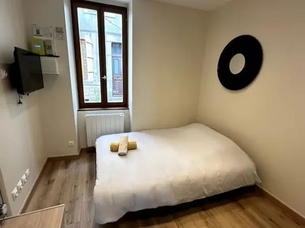 Studio 1 pièce 12 m² 