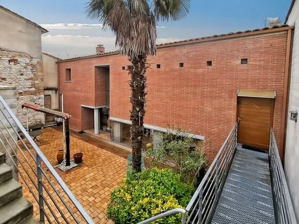 Maison 5 pièces 220 m² 