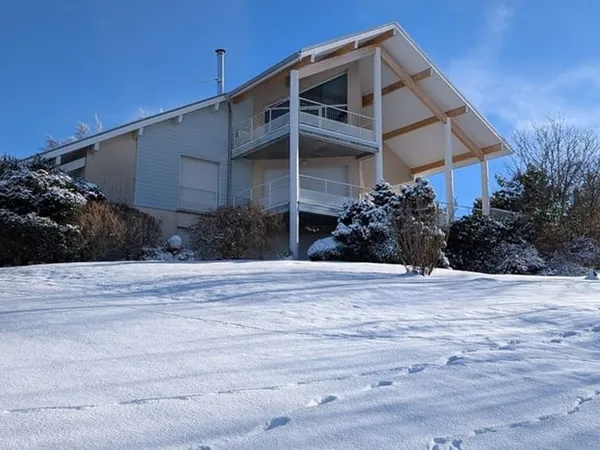 Maison 7 pièces 255 m² 