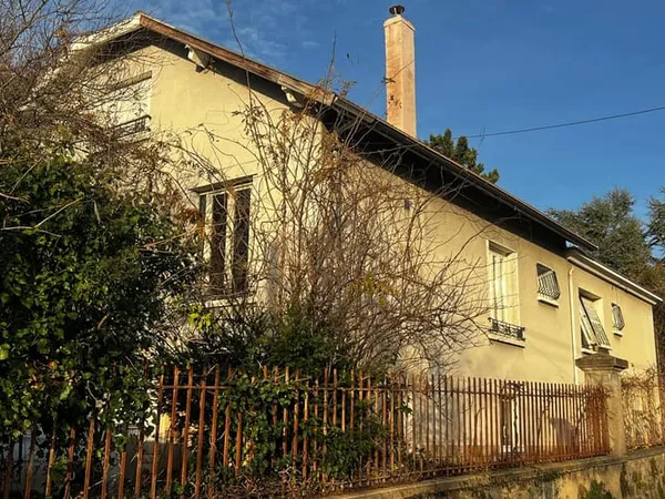 Maison 7 pièces 230 m² 