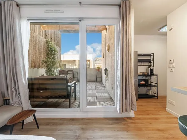 Studio 1 pièce 24 m²