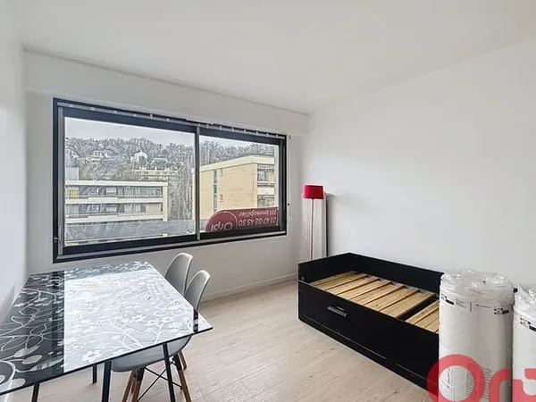 Appartement 1 pièce 16 m² 