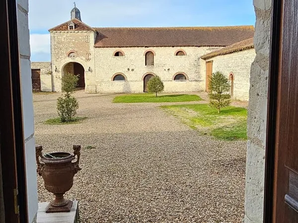 Maison 13 pièces 495 m² 