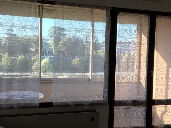 Studio 1 pièce 27 m² 