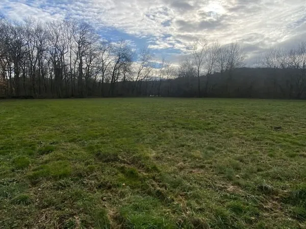 Terrain 1885 m² 
