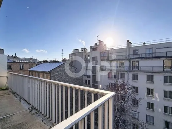 Studio 1 pièce 25 m² 