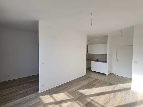 Studio 1 pièce 30 m² 