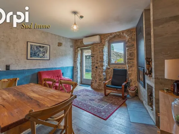 Maison 2 pièces 82 m² 